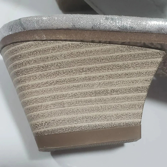 Womans Dorking Silver/Taupe  Metalic Leather Sling Back Shoes. - Picture 9 of 11